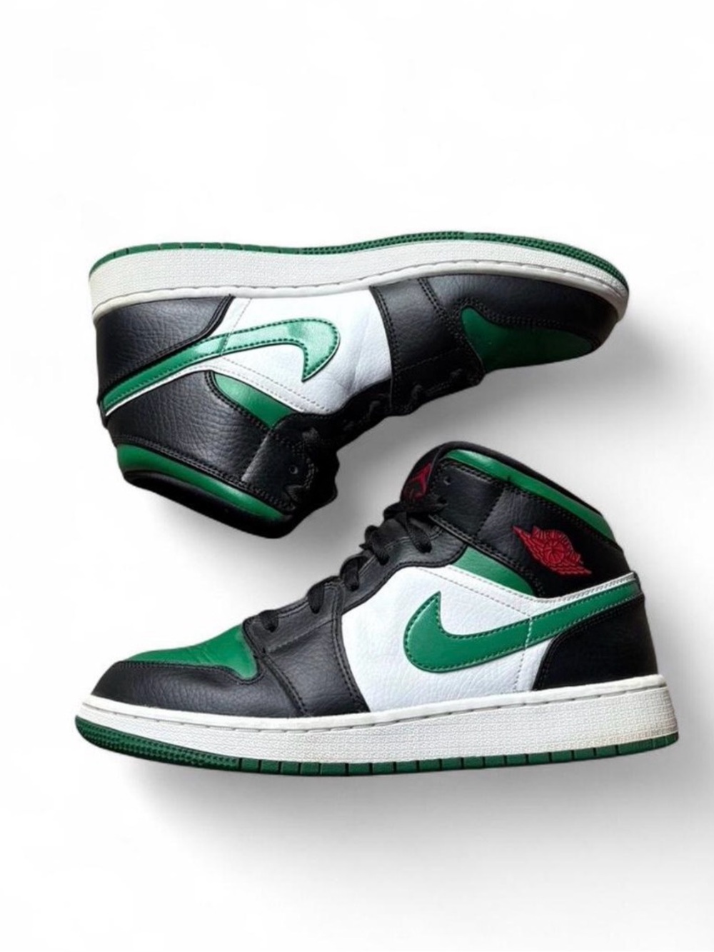 Jordan 1 Mid in Black and Green